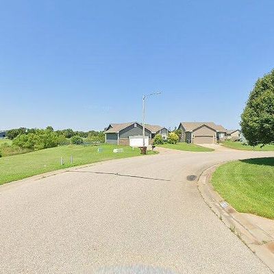 1301 E Riley Ave, Haysville, KS 67060