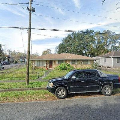 1301 Jefferson St, Gretna, LA 70053