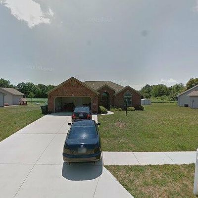 1301 W Sheffield Dr, Muncie, IN 47304