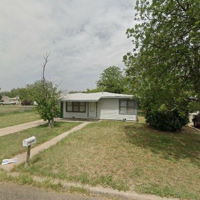 1302 State St, San Angelo, TX 76905