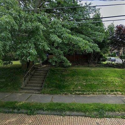 1302 Vance Ave, Coraopolis, PA 15108