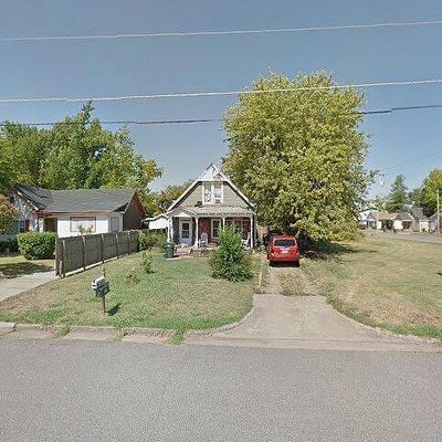 1305 Langstaff St, Paducah, KY 42001