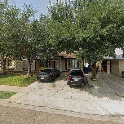 1308 Eisenhower Dr, Laredo, TX 78046