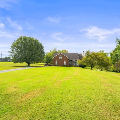 131 E Robertson Rd, Castalian Springs, TN 37031