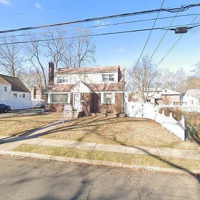 131 Intervale Rd, Teaneck, NJ 07666