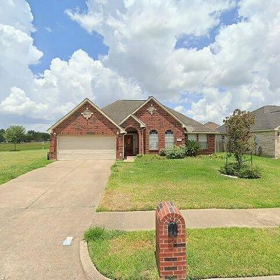 1310 S Teal Estates Cir, Fresno, TX 77545