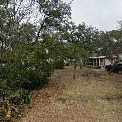 134 Ne 76th Street Oak Island, Island, NC 28465