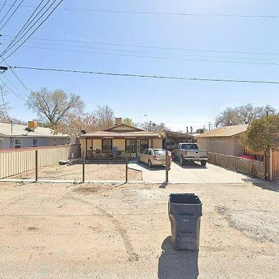 1352 Young Ave Sw, Albuquerque, NM 87105