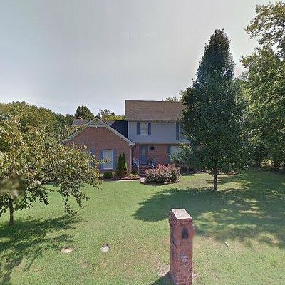 136 Brookfield Dr, Paducah, KY 42001