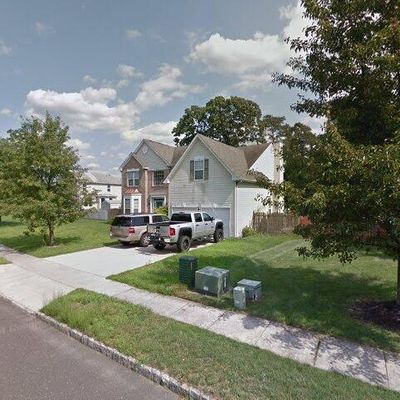 14 Lenox Dr, Hainesport, NJ 08036