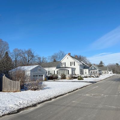 14 Pleasant St, Lisbon Falls, ME 04252