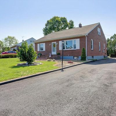 140 Highland Rd, Chambersburg, PA 17202