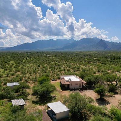 1400 W Hawk Way, Amado, AZ 85645