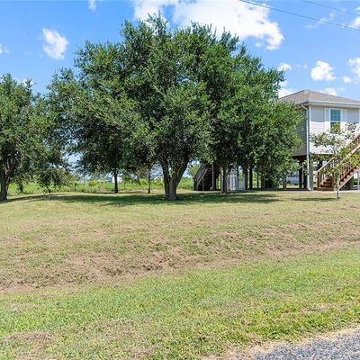 1206 Trinidad Ln, Port Bolivar, TX 77650