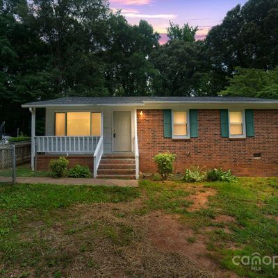 121 Hickory Ln, York, SC 29745