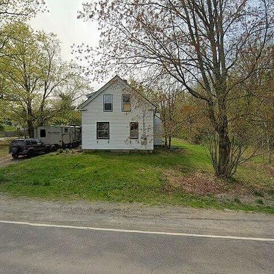 121 Oakland Rd, Fairfield, ME 04937