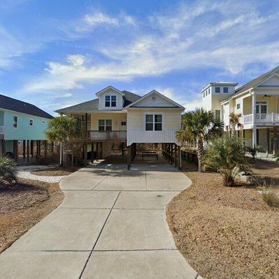 121 Se 19th Street Oak Island, Island, NC 28465