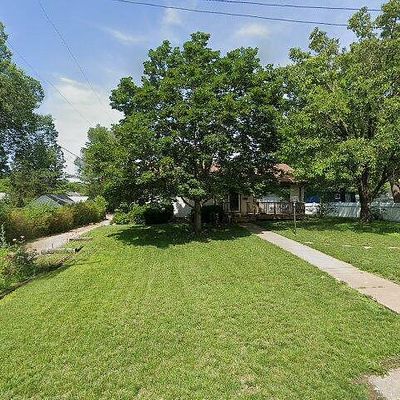 1215 N Juliette Ave, Manhattan, KS 66502