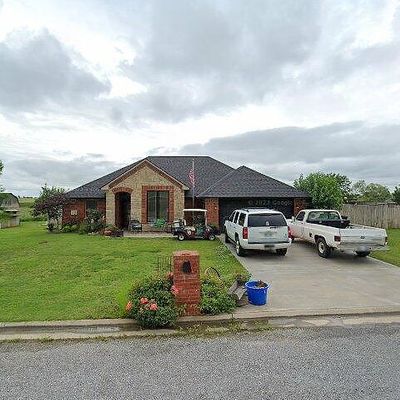 1217 Maple Ave, Elgin, OK 73538