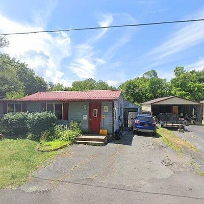 1217 River Rd, Troy, NY 12182