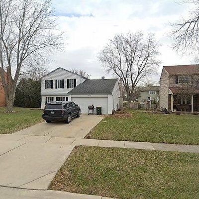 1225 Pinetree Ln, Bartlett, IL 60103