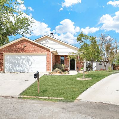 123 Saguaro, Jourdanton, TX 78026