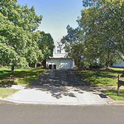 1262 Fountain Rd, Newtown, PA 18940