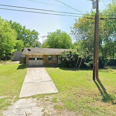 128 Dardenwood Way, Mabank, TX 75156