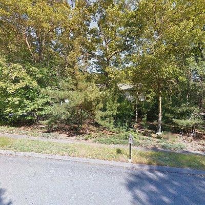 15 Tommys Ln, East Freetown, MA 02717