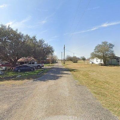 150 Private Quiroga St, Beeville, TX 78102