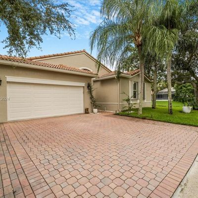 15003 Sw 16 Th St, Pembroke Pines, FL 33027