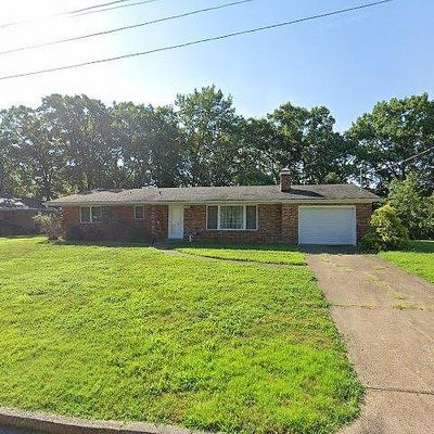 1505 Rosewood Dr, Jefferson City, MO 65101