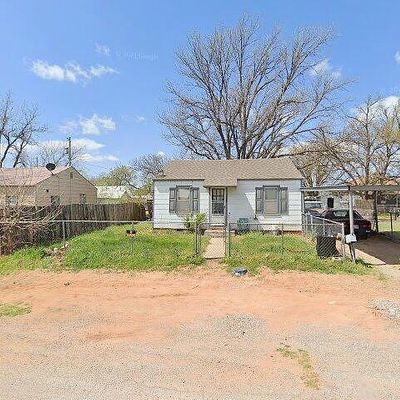 1507 N 3 Rd St, Sayre, OK 73662