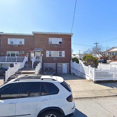 15104 80 Th St, Howard Beach, NY 11414