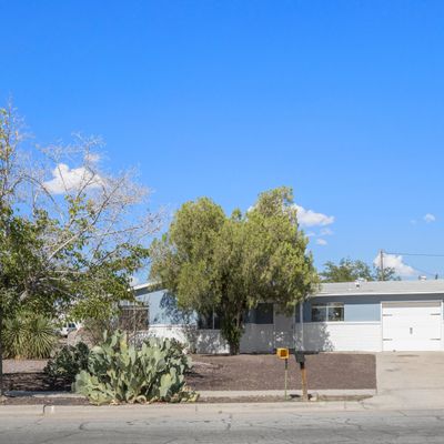 1512 Kilmer St, Las Cruces, NM 88001