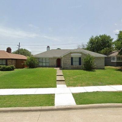 1514 Glenmore Dr, Lewisville, TX 75077