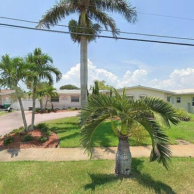 1515 Sunrise Dr, Merritt Island, FL 32952