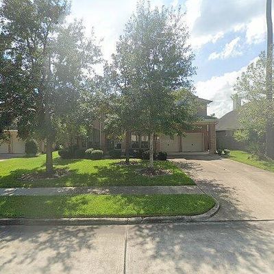 15215 Sky Brook Ln, Houston, TX 77044