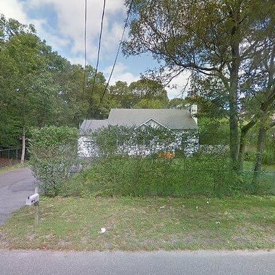 153 Mastic Blvd E, Shirley, NY 11967