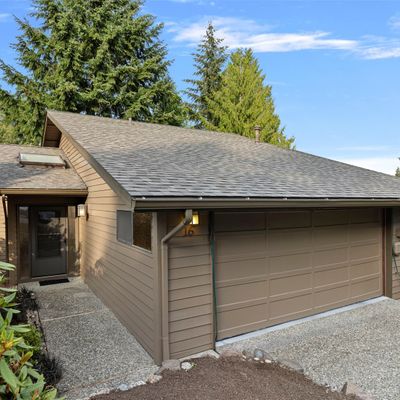 16 168 Th Ave Ne, Bellevue, WA 98008