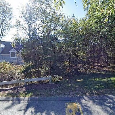 16 Rivers Edge Rd, Hull, MA 02045