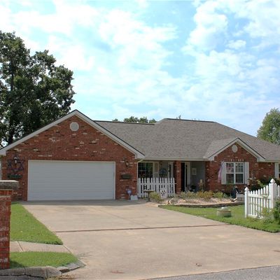 16 W Bluff Ln, Holiday Island, AR 72631