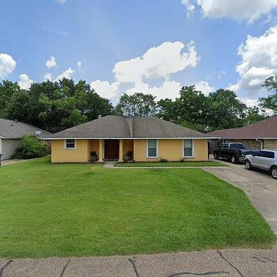 16013 Woodlawn Acres Ave, Baton Rouge, LA 70817