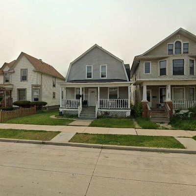 1604 Grange Ave, Racine, WI 53405