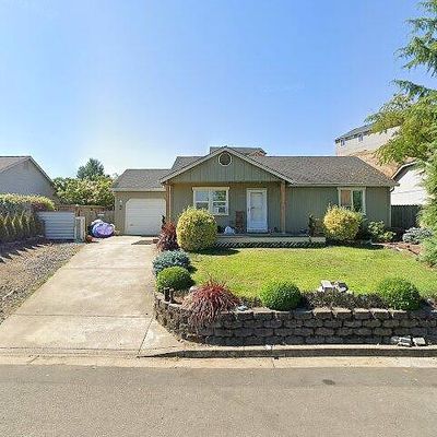 161 Umpqua View Dr, Roseburg, OR 97471