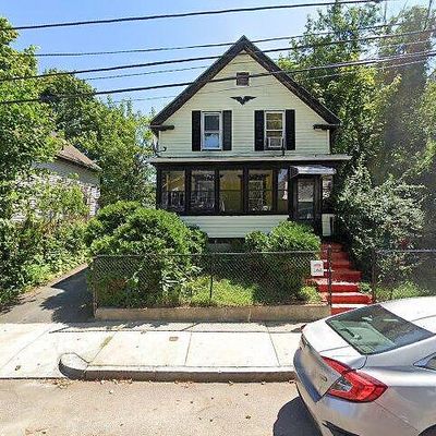 162 Beaver St, Hyde Park, MA 02136