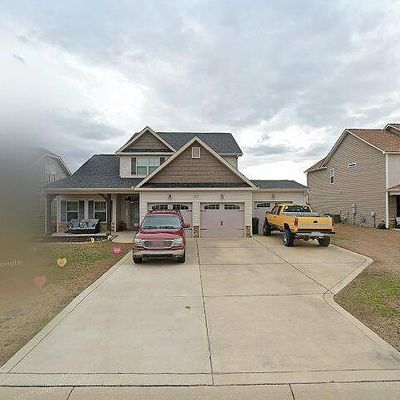 1624 Man O War Dr, Hope Mills, NC 28348