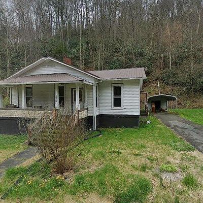 1626 Derby Rd, Appalachia, VA 24216