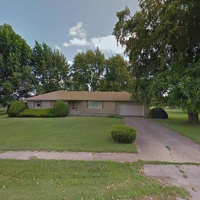 1407 E Chestnut St, Mason City, IL 62664