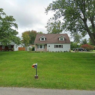 1407 Glenwood Dr, Saint Joseph, MI 49085